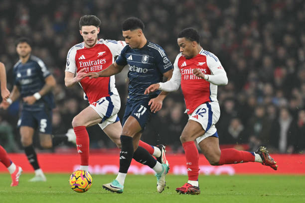 员的缺席而 员的缺席而