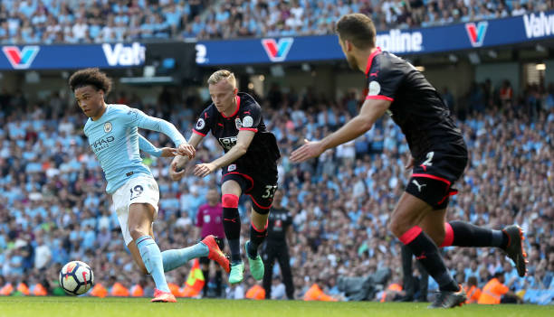 球员合同中 球员合同中